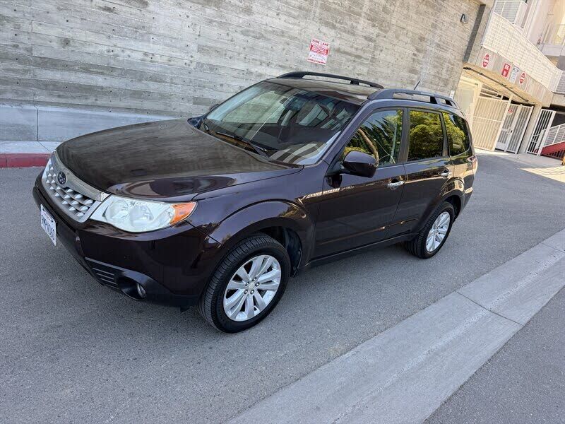 2013 SUBARU Forester
