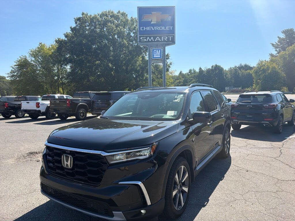 2025 HONDA Pilot