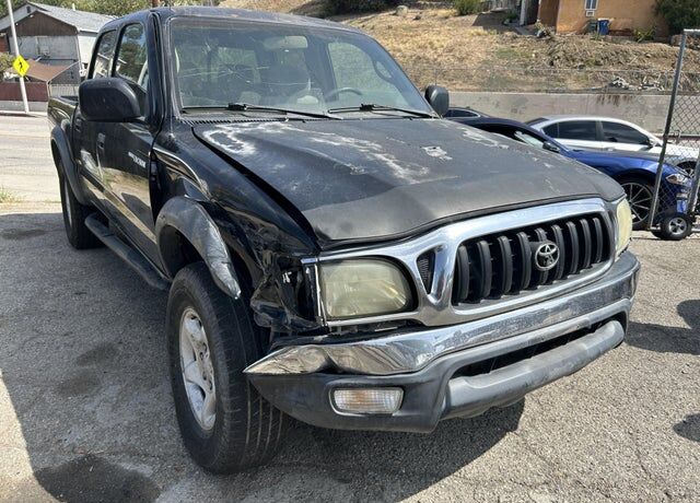 2004 TOYOTA Tacoma
