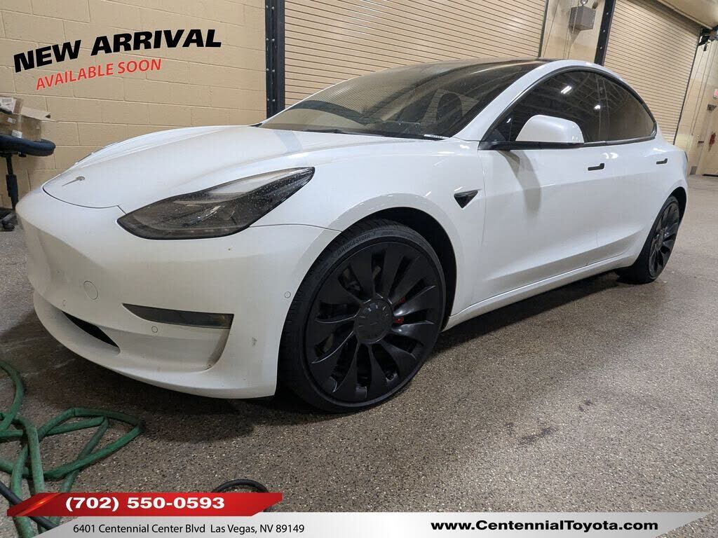 2022 TESLA Model 3