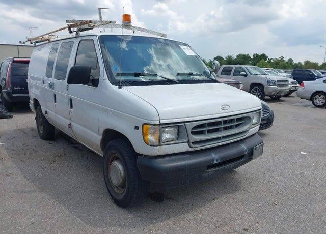 2001 FORD E-250