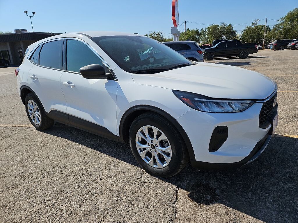 2024 FORD Escape