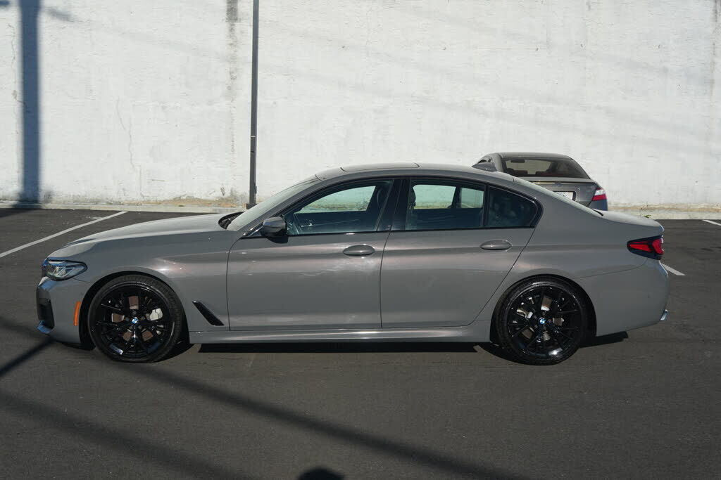 2021 BMW 530i