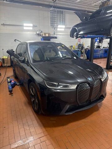 2024 BMW iX