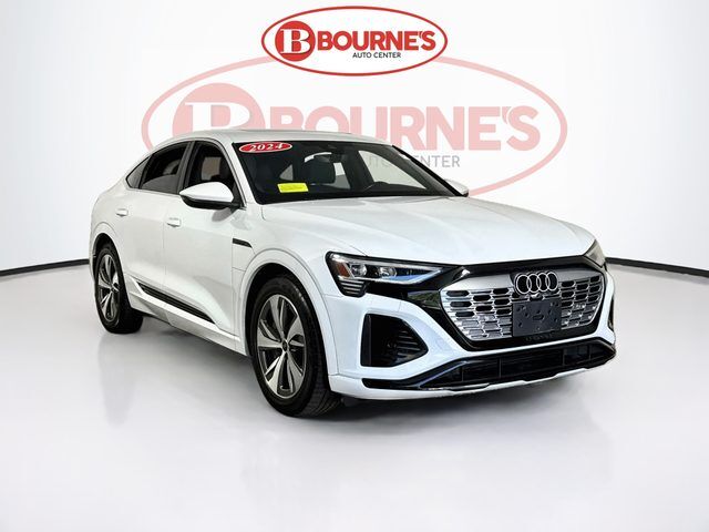 2024 AUDI Q8