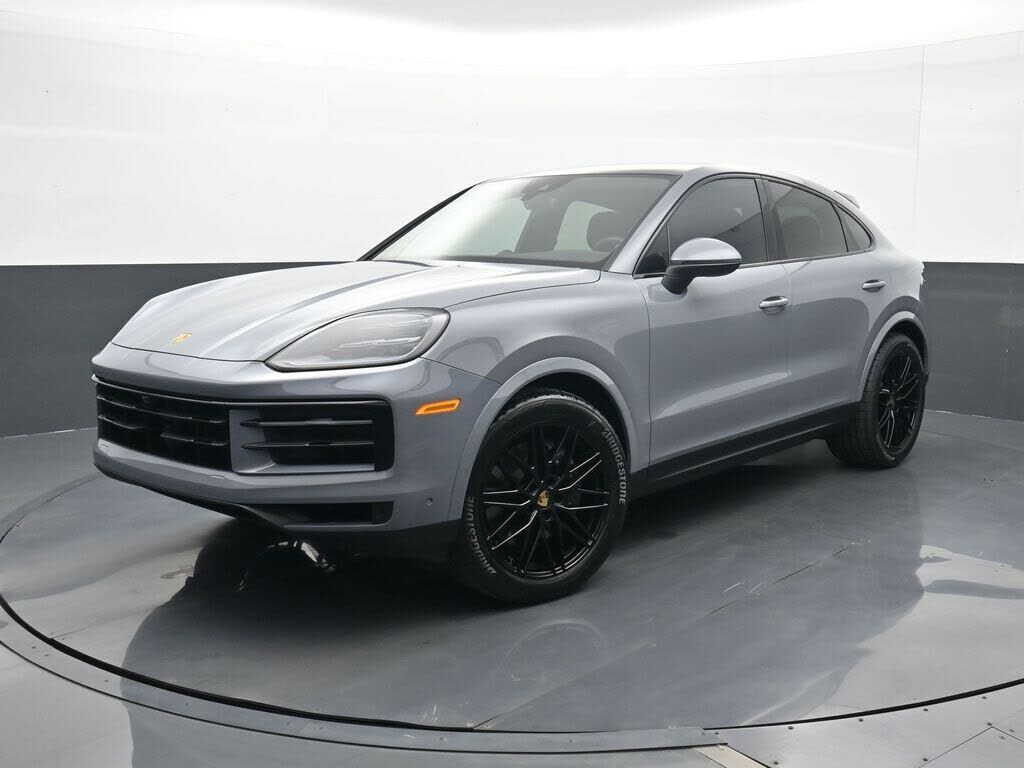 2024 PORSCHE Cayenne