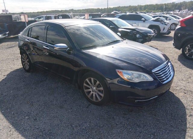 2014 CHRYSLER 200