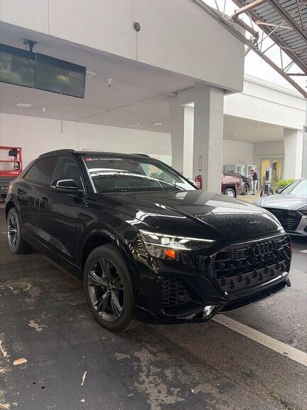 2026 AUDI Q8