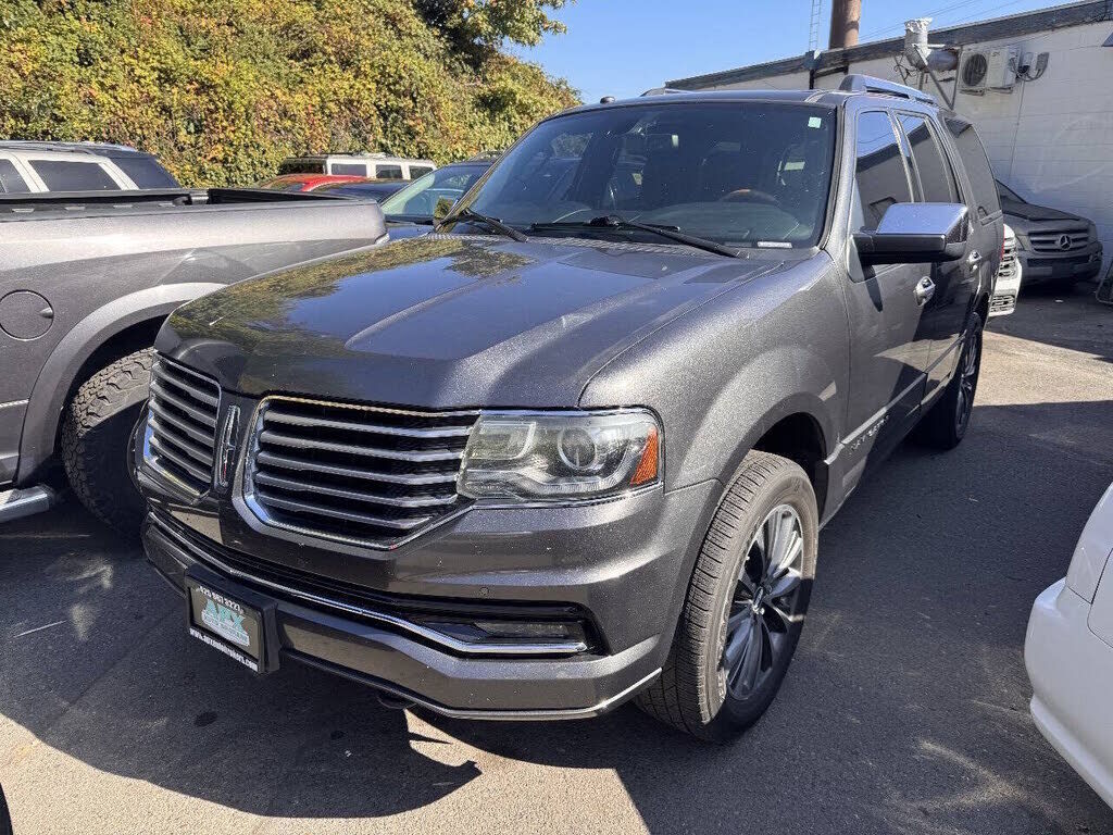 2017 LINCOLN Navigator