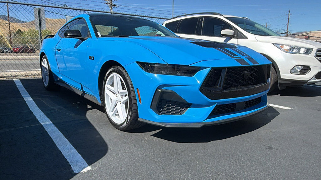 2025 FORD Mustang