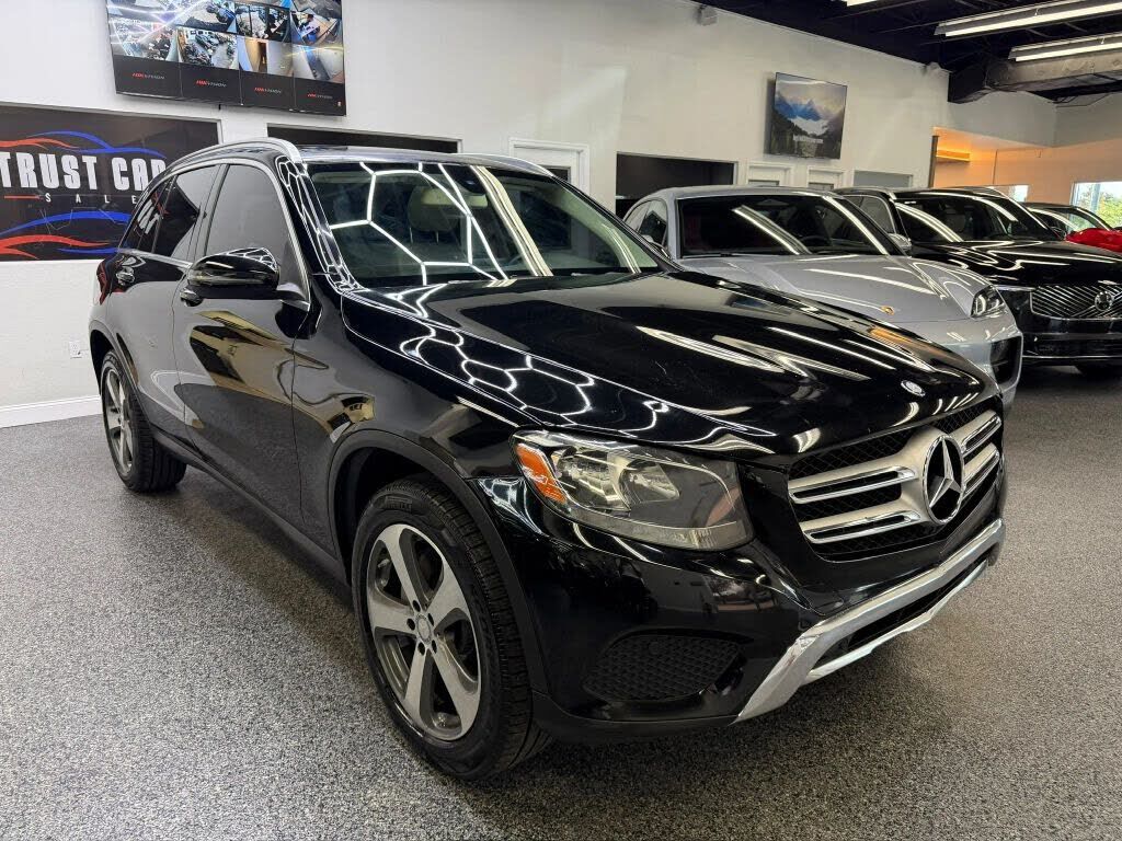 2017 MERCEDES-BENZ GLC-Class