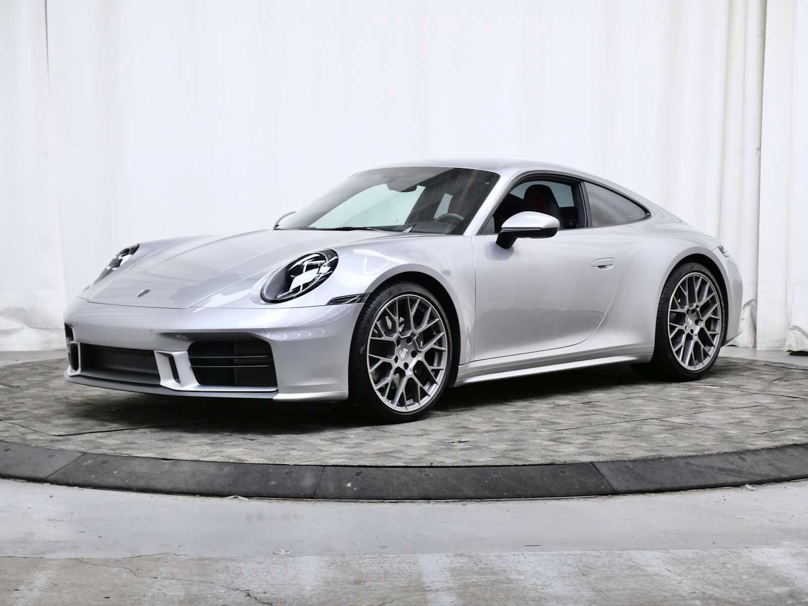 2025 PORSCHE 911