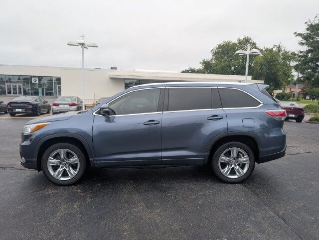 2016 TOYOTA Highlander