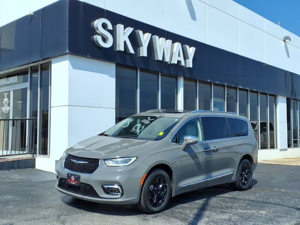 2021 CHRYSLER Pacifica
