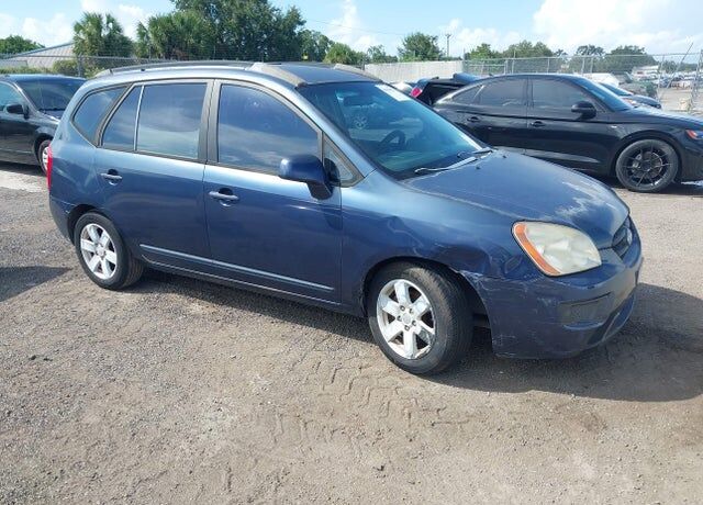 2007 KIA Rondo