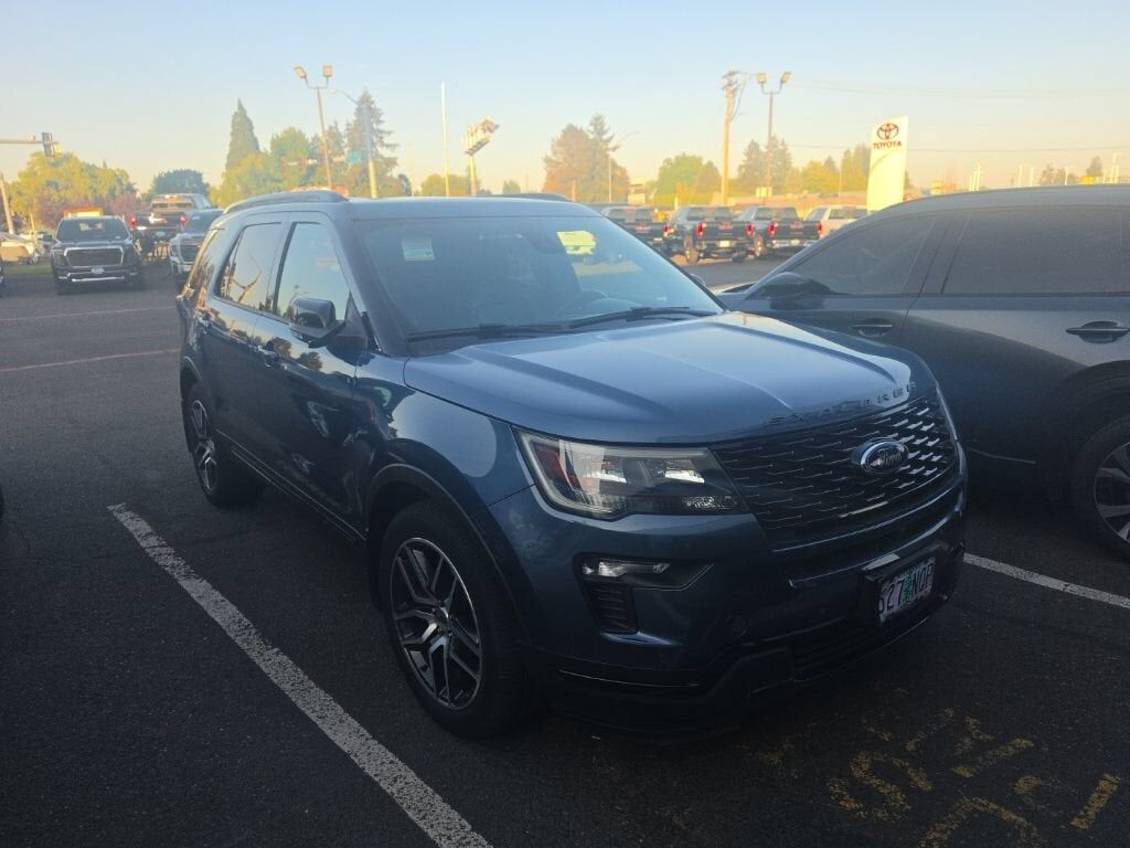 2018 FORD Explorer