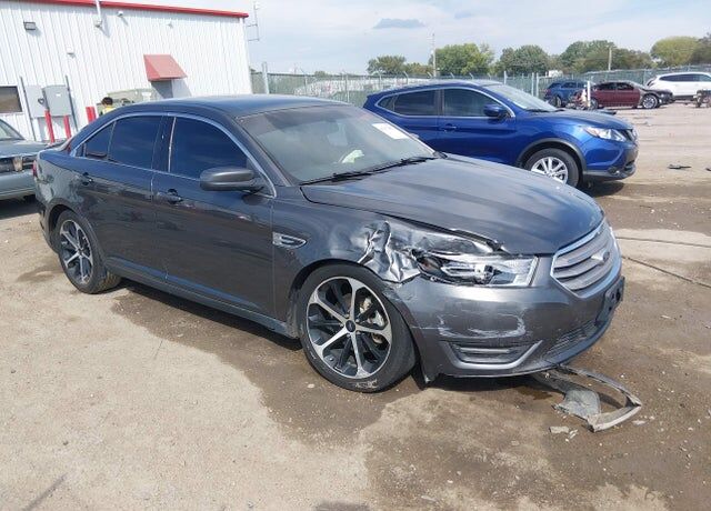 2015 FORD Taurus