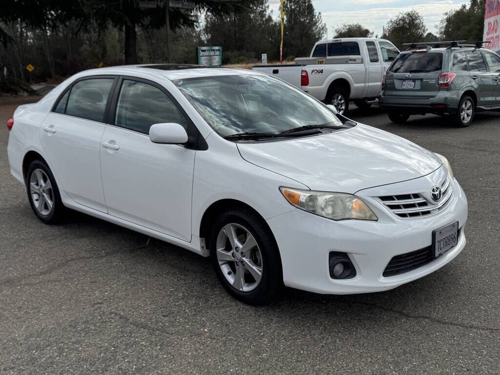 2013 TOYOTA Corolla