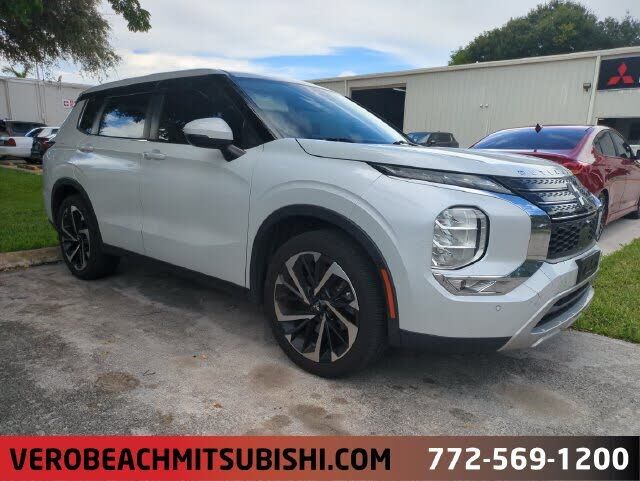 2023 MITSUBISHI Outlander