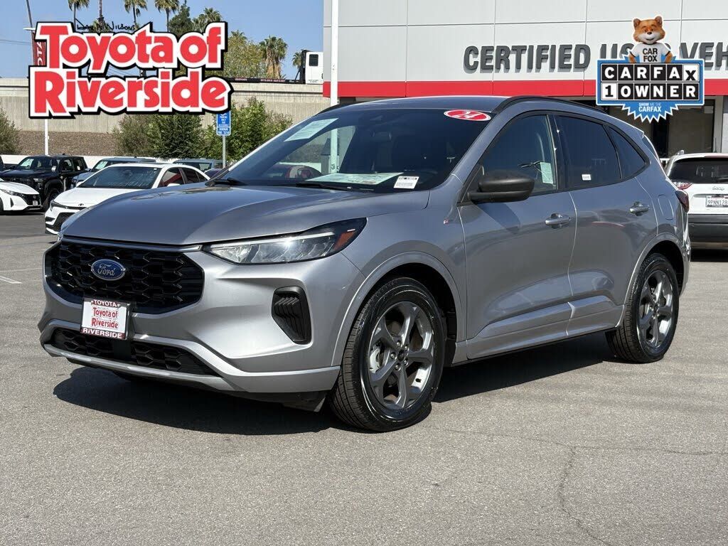 2024 FORD Escape