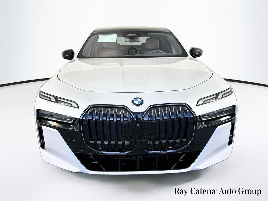 2024 BMW 760i