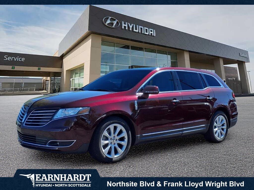 2017 LINCOLN MKT