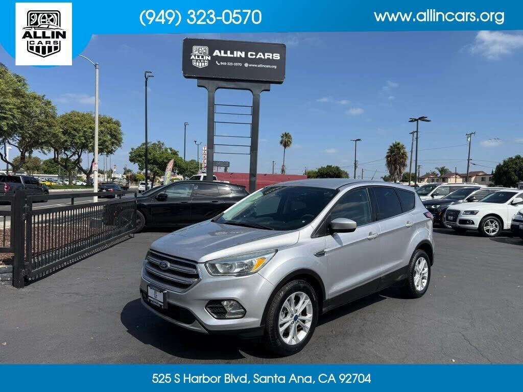 2017 FORD Escape
