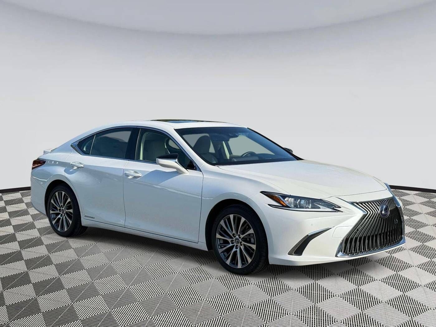 2019 LEXUS ES