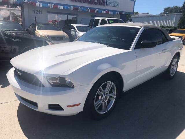 2010 FORD Mustang