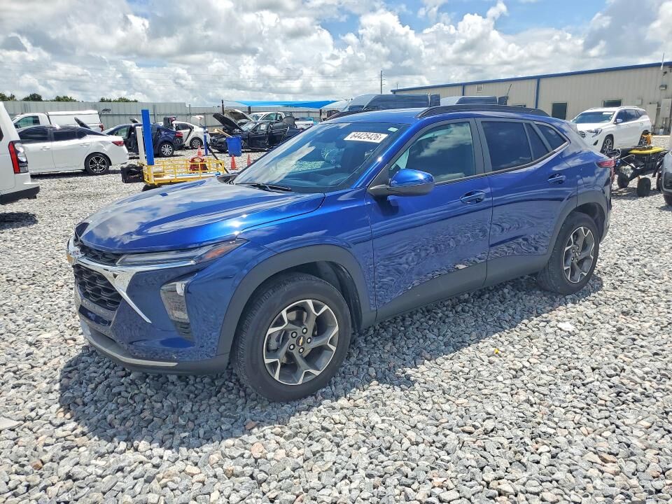 2024 CHEVROLET Trax
