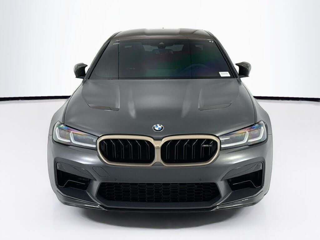 2022 BMW M5