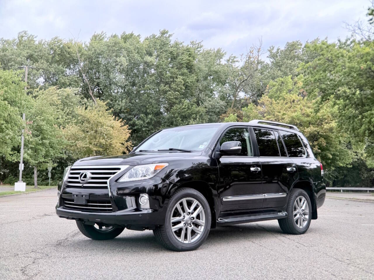 2013 LEXUS LX