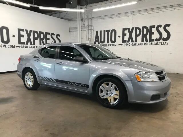 2013 DODGE Avenger