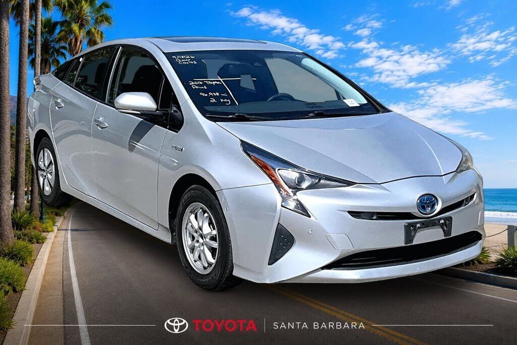 2016 TOYOTA PRIUS