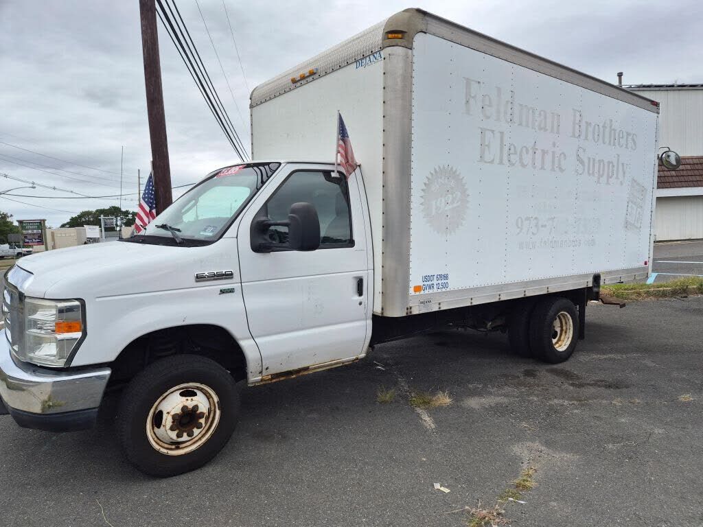 2013 FORD E-350