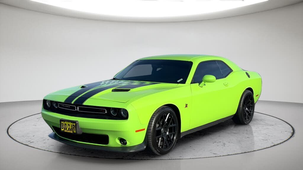 2015 DODGE Challenger