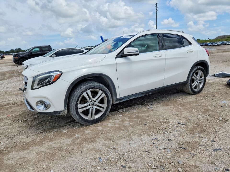 2020 MERCEDES-BENZ GLA-Class