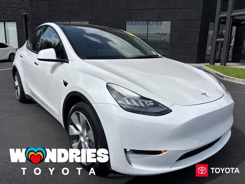 2021 TESLA Model Y