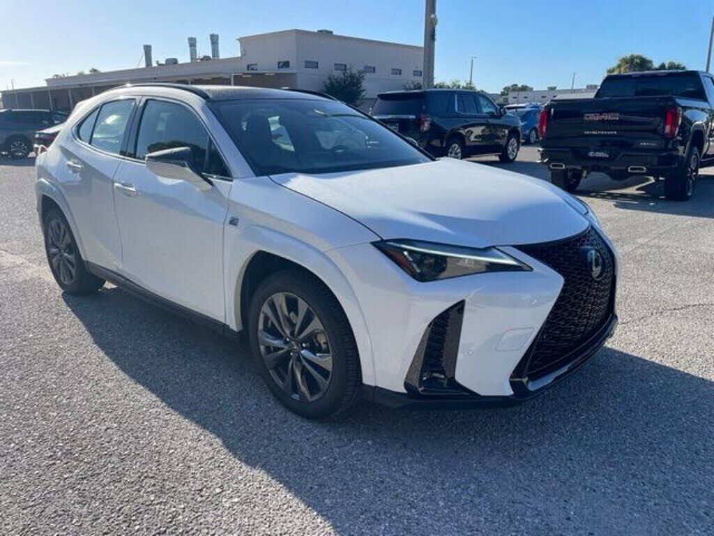 2025 LEXUS UX