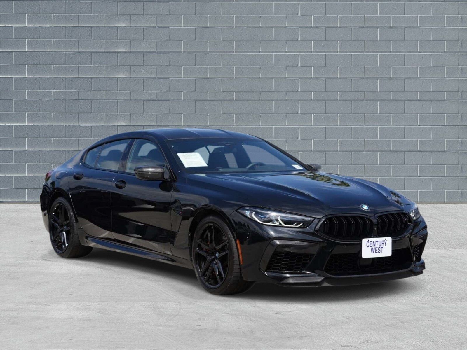 2025 BMW M8
