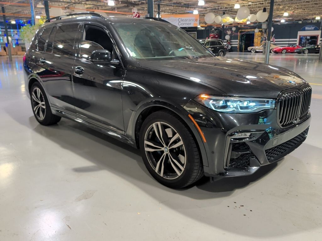 2021 BMW X7