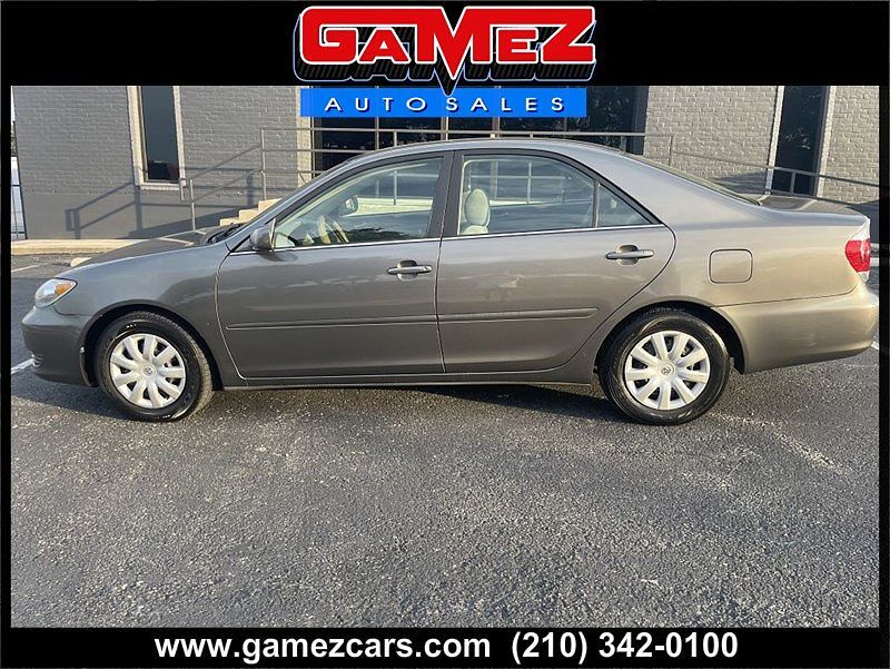 2005 TOYOTA Camry