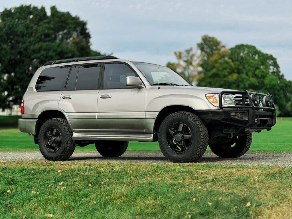 2005 TOYOTA Land Cruiser
