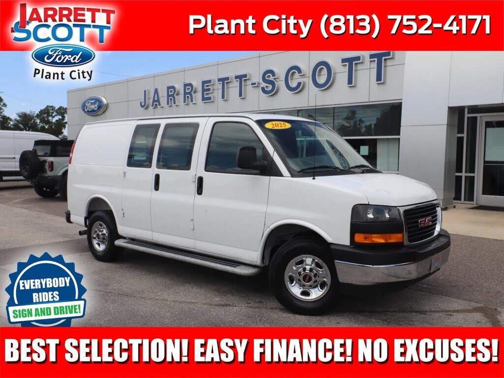 2025 GMC Savana