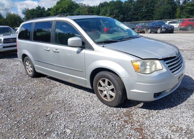 2010 CHRYSLER Town and Country