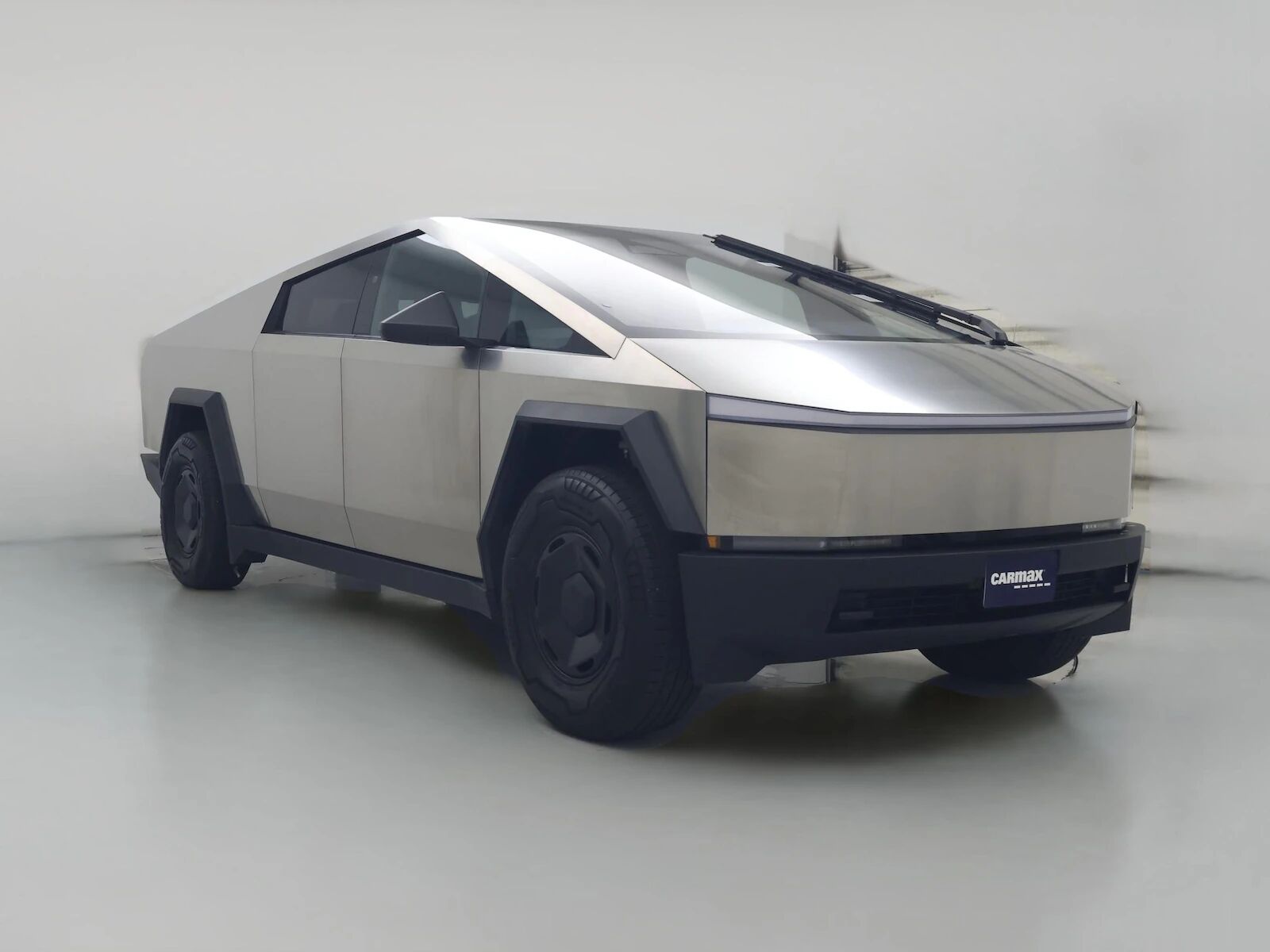 2025 TESLA Cybertruck