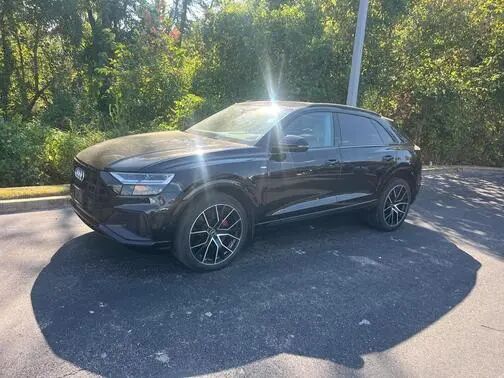 2021 AUDI Q8