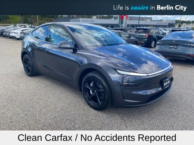 2026 TESLA Model Y