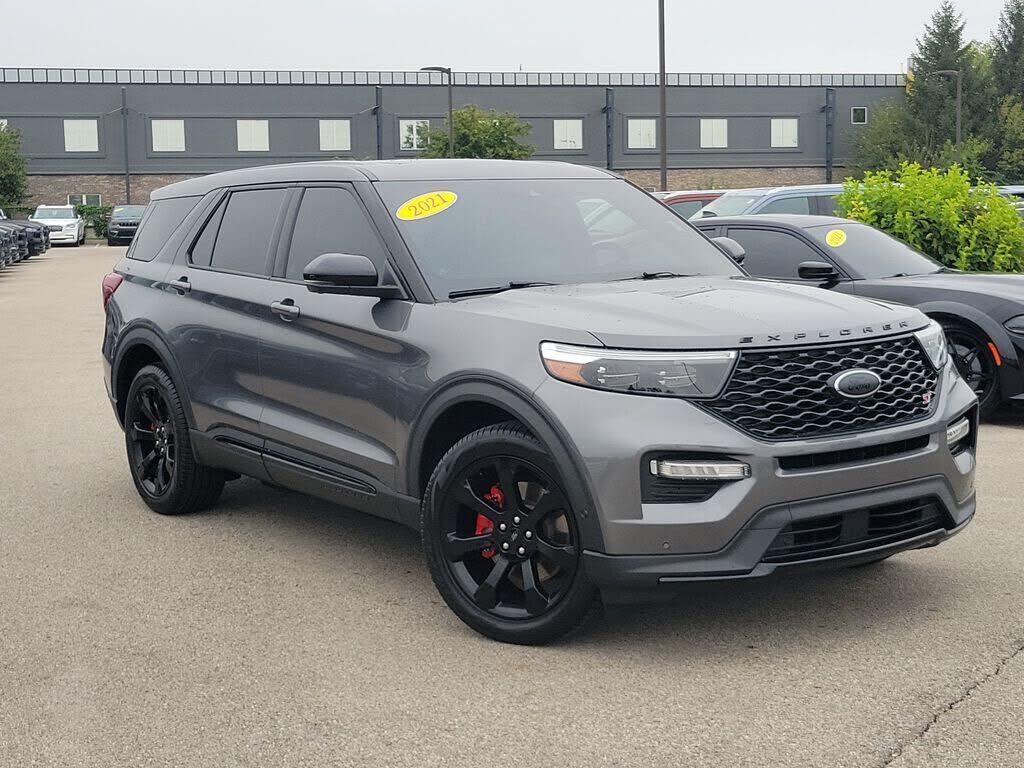 2021 FORD Explorer