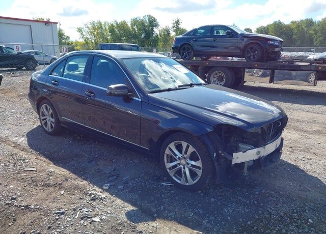 2012 MERCEDES-BENZ C-Class
